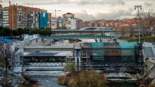 La "lentitud" del Ayuntamiento retrasa a mayo la vuelta de los remeros al río
