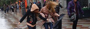 Continúa la alerta por fuertes vientos