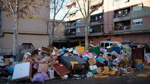 Huelga de recogida de basuras y limpieza viaria de Parla en 2015.