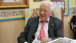 "Somos demasiado prudentes, por no decir cobardes, a la hora de definirnos como católicos"