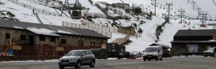 Valdesquí cierra por el temporal