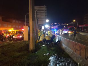 Dos muertos y cuatro heridos en un accidente de tráfico