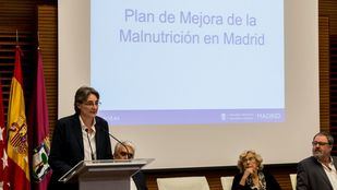 Higueras vuelve a 'vender' su plan contra la obesidad infantil