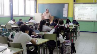 La Comunidad contratará 1.600 profesores más: las oposiciones, en junio