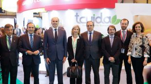 Ruiz Escudero plantea crear grupos de trabajo con el COFM para "analizar las necesidades económicas de la Farmacia"