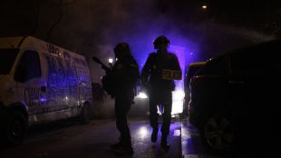 La Policía Municipal dice que intentó salvar al mantero