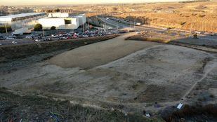 'Parcela del talud' ofrecida por el Ayuntamiento y rechazada por la Comunidad.