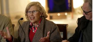 Carmena, sorprendida ante las peticiones de cese