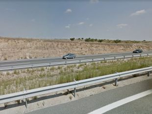 Aparece el cuerpo de una mujer en la cuneta de la A-5