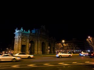 Suspendido el apagón de la Puerta de Alcalá