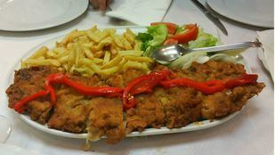 Cachopo de gallinejas y entresijos