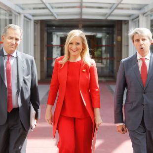 La "opción" de la dimisión de Cifuentes sobrevuela el PP