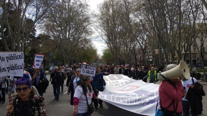La Marea Blanca vuelve a salir a las calles contra los recortes en Sanidad