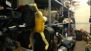 El Ayuntamiento subasta los objetos perdidos de la ciudad