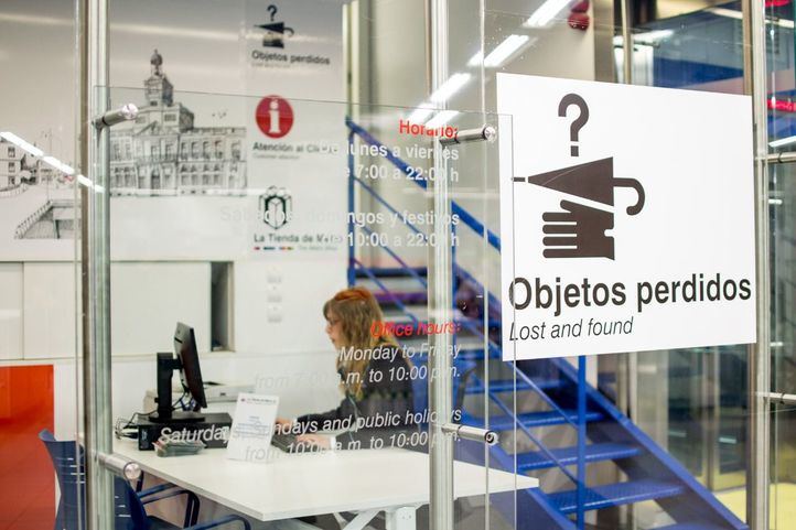 Cañas de pescar o cámaras fotográficas, entre los objetos perdidos que subastará el Ayuntamiento