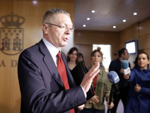 Gallardón, imputado en Lezo por la compra de Inassa