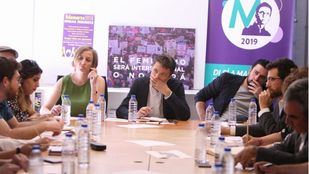 Errejón se empeña en pactar con Cs y PSOE para evitar un presidente 'popular'