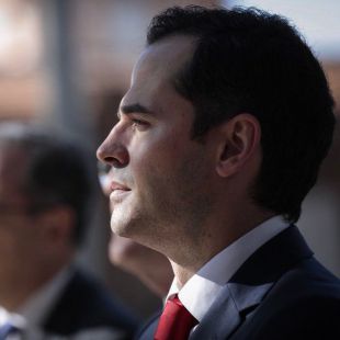 Cs pide el sucesor al PP y Sánchez, la abstención 'naranja'