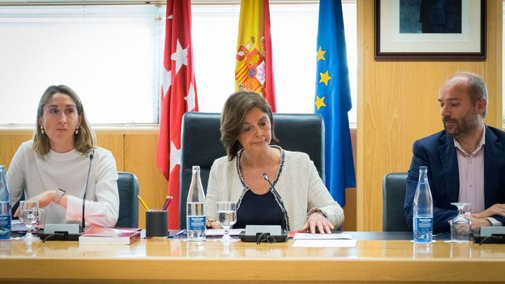 Las consultas de Adrados aplazan la investidura a después de San Isidro