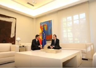 Rajoy y Sánchez pactan la respuesta ante el desafío soberanista catalán