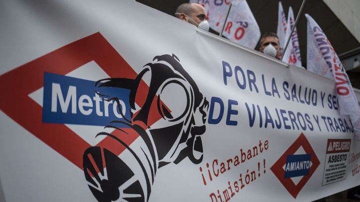 Imagen de archivo de trabajadores de Metro frente a la Asamblea de Madrid.