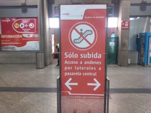 Renfe deja 12 escaleras paradas de 'segundo plato'