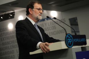 Rajoy deja también la presidencia del PP y no tutelará su sucesión