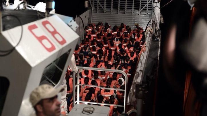 Inmigrantes a bordo del barco 'Aquarius'.