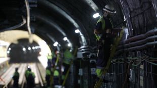 Primera demanda contra Metro por el amianto: un trabajador afectado pide 400.000 euros