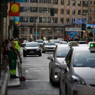 El Ayuntamiento le enviará una carta a Fomento por la desproporción entre taxis y VTC