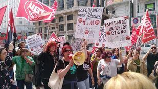 Manifestación de los trabajadores de H&M (Torrejón) frente a la tienda de Gran Vía