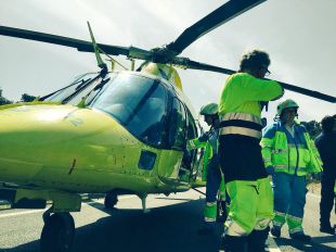 Muy grave tras golpearse contra el fondo de una piscina