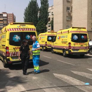 Un hombre se quema a lo bonzo hiriendo a parte de su familia