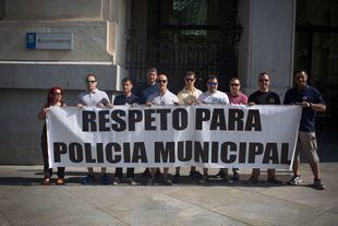 El anuncio de una "nueva fase" negociadora no amaina el temporal entre Ayuntamiento y Policía