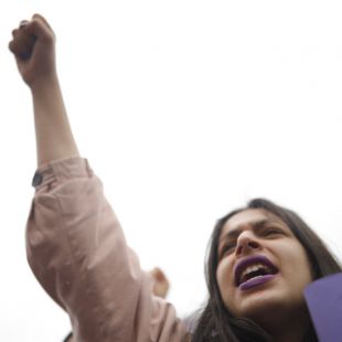 Ocho de Marzo o Ana María Matute: Latina se feminiza