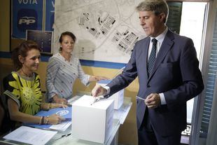 Garrido visita a Santamaría en campaña, pero no se posiciona