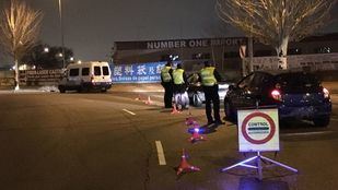 Control en el que agentes de la Policía Local de Fuenlabrada detuvieron al conductor ebrio.