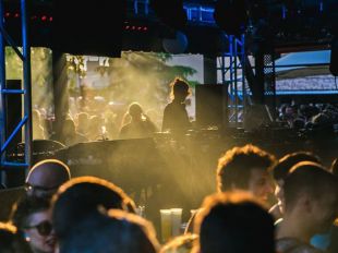 Doce horas de música electrónica en la Caja Mágica