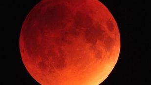Planetas y eclipse de Luna: el Planetario saca sus telescopios