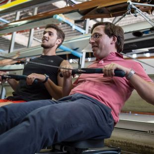 Almeida 'rema' a favor de la escuela de Madrid Río