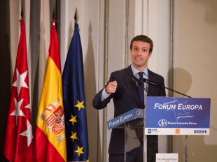 La URJC encuentra una caja de documentación sobre el máster de Casado