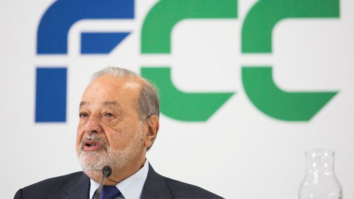 FCC celebra el Día del Inversor con la presencia de Carlos Slim, Esther Alcocer Koplowitz y Alicia Koplowitz.