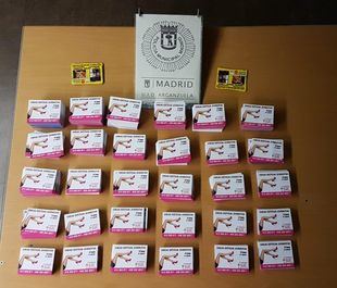 Interceptados miles de flyers de publicidad de servicios sexuales