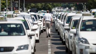 Los taxistas, a la espera de la reunión de esta tarde entre Fomento y las CCAA