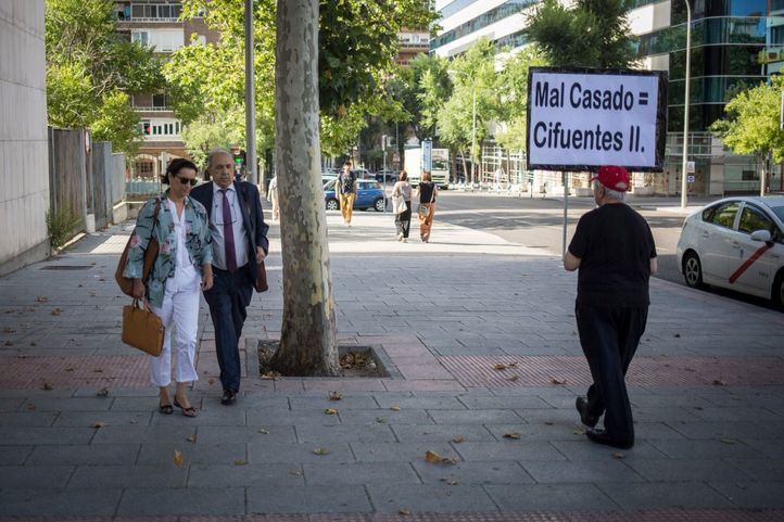 Alicia López de los Mozos y Álvarez Conde declaran en los juzgados de Plaza de Castilla por el caso Casado.