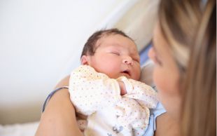 Todo para Mari Carmen: nace la madrileña 3 millones