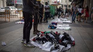 No se ha detectado "ningún aumento de manteros", según el Ayuntamiento