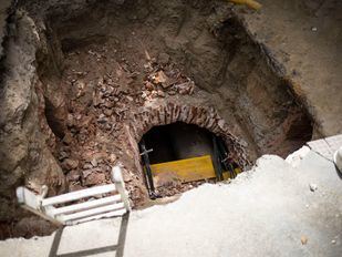 Parada una obra en Centro al hallarse restos arqueológicos