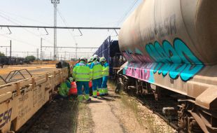 Herido grave al electrocutarse mientras sacaba una foto en el techo de un tren