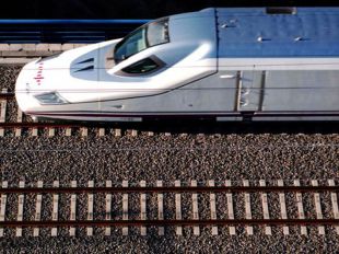 Renfe lanza un servicio de venta de billetes a domicilio